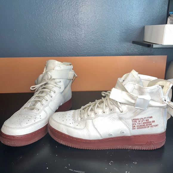 Nike Other - Nike SF Air Force 1 Mid Ivory Mars Stone